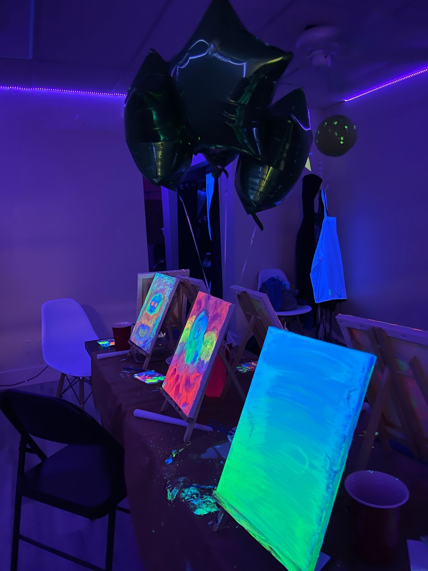 Canvas glow in the dark painting 
